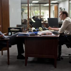 Still of Matthew McConaughey and Josh Lucas in Advokatas is Linkolno 2011
