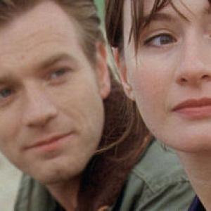 Still of Ewan McGregor and Emily Mortimer in Young Adam 2003