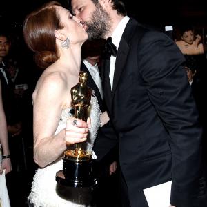 Julianne Moore and Bart Freundlich at event of The Oscars 2015