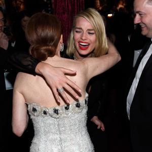 Julianne Moore and Margot Robbie at event of The Oscars 2015