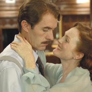 Still of Julianne Moore and Stephen Dillane in Savage Grace (2007)