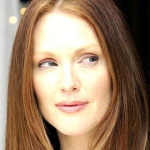 Julianne Moore at event of Far from Heaven 2002