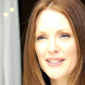 Julianne Moore at event of Far from Heaven 2002