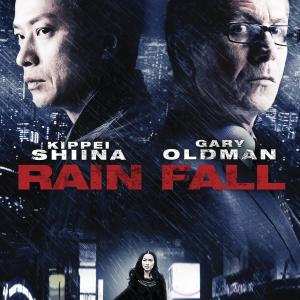Gary Oldman and Kippei Shîna in Rain Fall (2009)