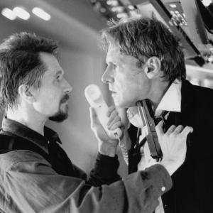 Still of Harrison Ford and Gary Oldman in Air Force One 1997