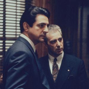 Still of Al Pacino and Andy Garcia in Krikstatevis III (1990)
