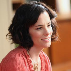 Still of Parker Posey in Bored to Death 2009