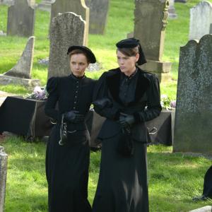 Still of Christina Ricci and Clea DuVall in Lizzie Borden Took an Ax 2014