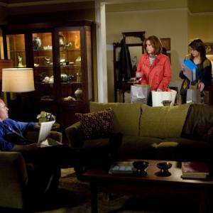 Still of Molly Ringwald, Mark Derwin and Shailene Woodley in The Secret Life of the American Teenager (2008)