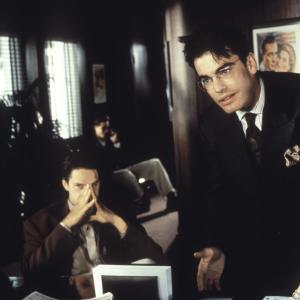 Still of Tim Robbins and Peter Gallagher in Zaidejas (1992)