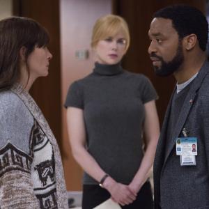 Still of Nicole Kidman, Julia Roberts and Chiwetel Ejiofor in Secret in Their Eyes (2015)