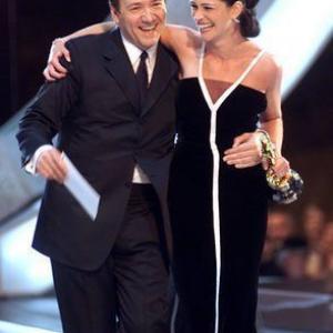 73rd Annual Academy Awards 032501 Kevin Spacey  Julia Roberts