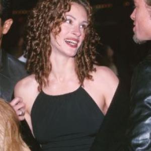 Julia Roberts at event of Erin Brockovich 2000