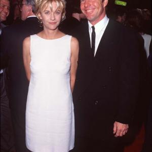 Meg Ryan and Dennis Quaid at event of French Kiss (1995)