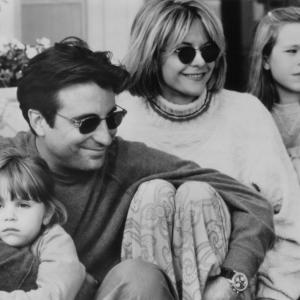 Still of Meg Ryan and Andy Garcia in When a Man Loves a Woman 1994