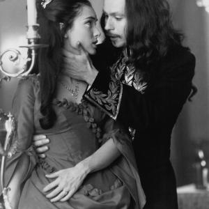 Still of Gary Oldman and Winona Ryder in Dracula (1992)