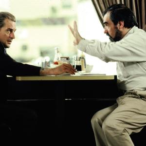 Still of Robert De Niro and Martin Scorsese in Geri vyrukai (1990)