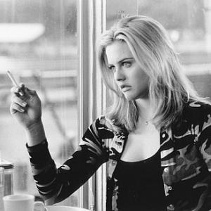 Still of Alicia Silverstone in Excess Baggage (1997)