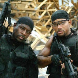 Still of Will Smith and Martin Lawrence in Pasele vyrukai 2 2003
