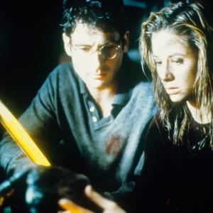 Still of Mira Sorvino and Jeremy Northam in Mimic (1997)