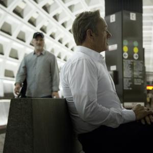Still of Kevin Spacey and David Fincher in Kortu Namelis 2013