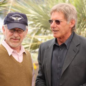Harrison Ford and Steven Spielberg at event of Indiana Dzounsas ir kristolo kaukoles karalyste 2008