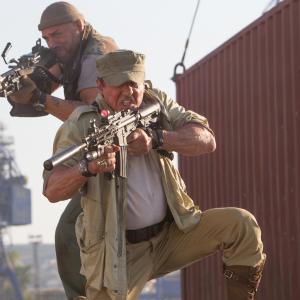 Still of Sylvester Stallone and Randy Couture in Nesunaikinami 3 (2014)