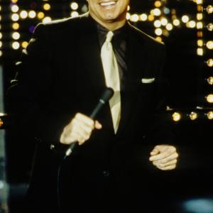 Still of John Travolta in Lucky Numbers (2000)