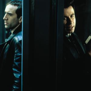 Still of Nicolas Cage and John Travolta in FaceOff 1997