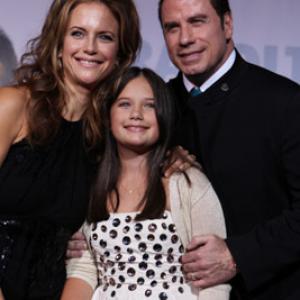 John Travolta, Kelly Preston and Ella Bleu Travolta at event of Seni vilkai (2009)
