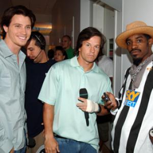 Mark Wahlberg Andr Benjamin and Garrett Hedlund at event of Total Request Live 1999