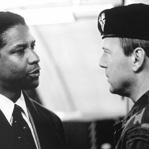 Still of Denzel Washington and Bruce Willis in Apgultis (1998)
