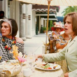 Still of Sigourney Weaver and Anne Bancroft in Heartbreakers 2001