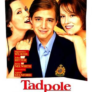 Sigourney Weaver Bebe Neuwirth and Aaron Stanford in Tadpole 2000