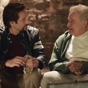 Still of David Duchovny and Robin Williams in House of D 2004