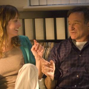 Still of Robin Williams and Alexie Gilmore in Worlds Greatest Dad 2009