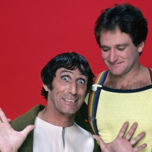 Still of Robin Williams and Robert Donner in Mork amp Mindy 1978
