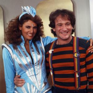 Still of Raquel Welch and Robin Williams in Mork amp Mindy 1978