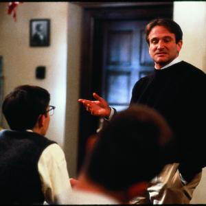 Still of Robin Williams in Mirusiu poetu draugija 1989