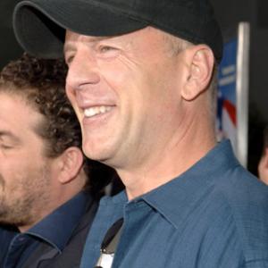 Bruce Willis at event of Talladega Nights: The Ballad of Ricky Bobby (2006)