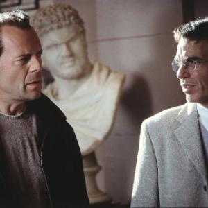 Still of Bruce Willis and Billy Bob Thornton in Banditai (2001)