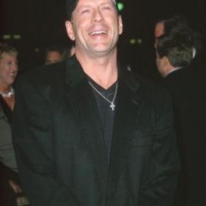 Bruce Willis at event of The Whole Nine Yards 2000