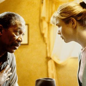 Still of Morgan Freeman and Rene Zellweger in Nurse Betty 2000