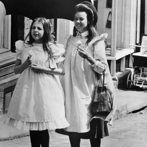 Still of Jenny Agutter and Sally Thomsett in The Railway Children (1970)