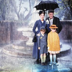 Still of Julie Andrews Dick Van Dyke Karen Dotrice and Matthew Garber in Mary Poppins 1964