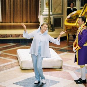 Still of Julie Andrews in The Princess Diaries 2: Royal Engagement (2004)