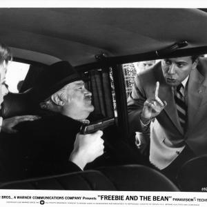 Still of Alan Arkin and Jack Kruschen in Freebie and the Bean 1974