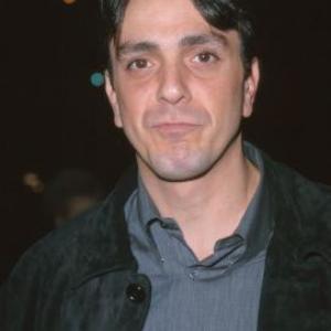 Hank Azaria at event of The Whole Nine Yards 2000