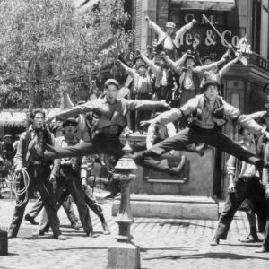 Still of Christian Bale and David Moscow in Newsies (1992)
