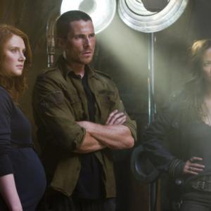 Still of Christian Bale Bryce Dallas Howard and Moon Bloodgood in Terminator Salvation 2009